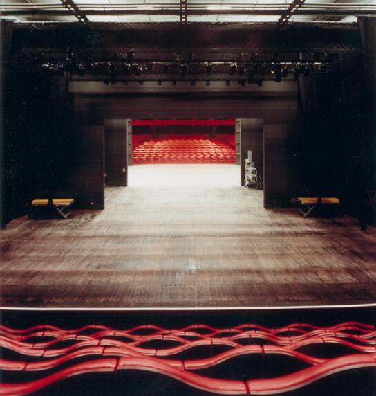 Le Phenix Théâtre de Valenciennes. Valenciennes, França. 1998