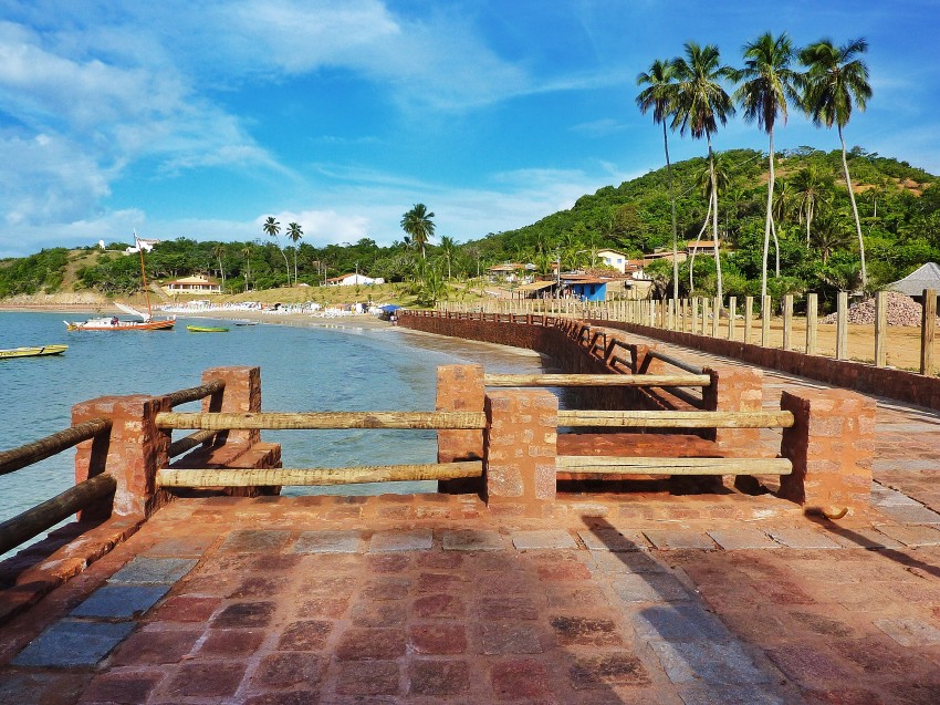 Urbanístico e Restauro em Ponta de N.Sª de Guadalupe. Ilha dos Frades, Brasil. 2010