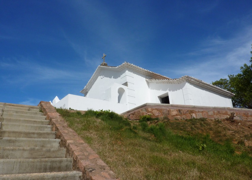 Urbanístico e Restauro em Ponta de N.Sª de Guadalupe. Ilha dos Frades, Brasil. 2010