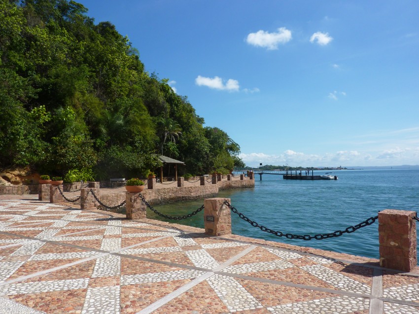 Urbanístico, Promenade e Restauro em Loreto. Ilha dos Frades, Brasil. 2007