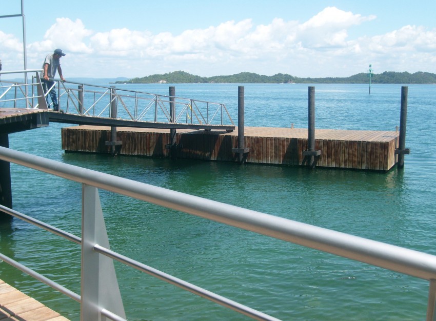 Urbanístico, Promenade e Restauro em Loreto. Ilha dos Frades, Brasil. 2007